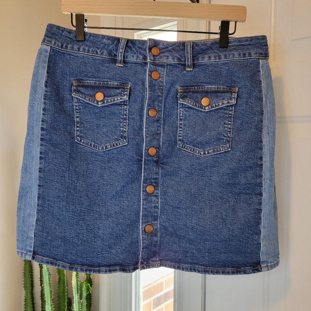 Madewell Two Tone Snap Up Mini Jean Skirt, Size 32in